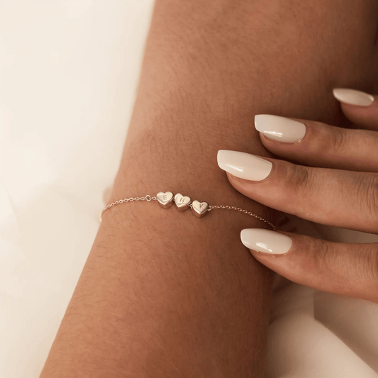 Pulseira em Coração com Inicial Personalizada