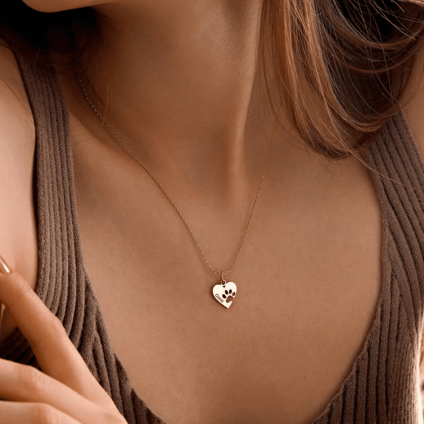 Colar em Pata e Coração com Nome Personalizado