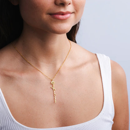 Colar com Nome e Flor do Mês Personalizado