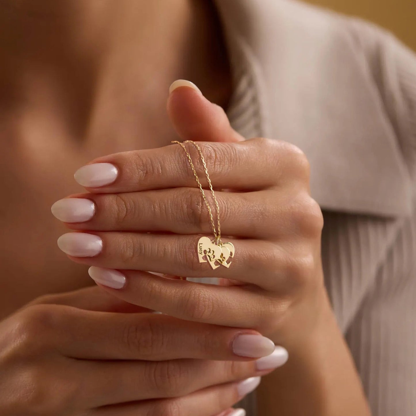 Colar em Pata e Coração com Nome Personalizado