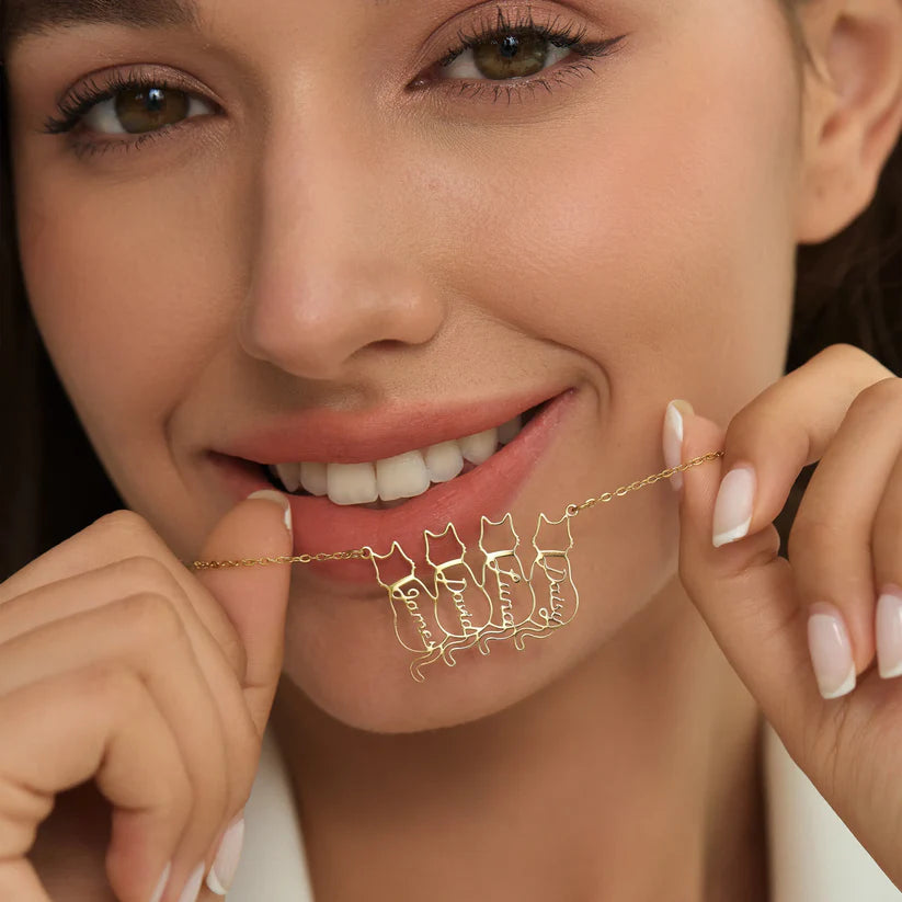 Colar com Nome de Gato Personalizado