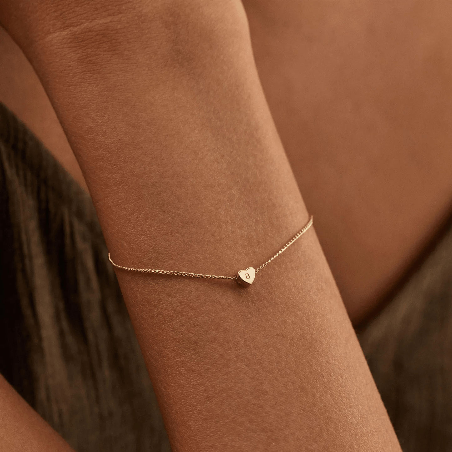 Pulseira em Coração com Inicial Personalizada