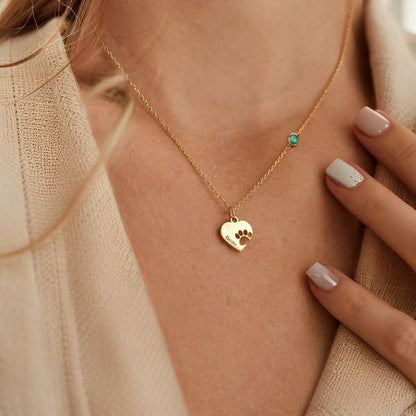Colar em Pata e Coração com Nome Personalizado